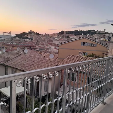 Centro Luxury Via Torrioni 23 *